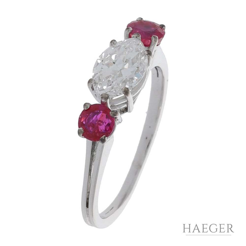 Ring Gr.51 Weißgold 750 / 18K mit 1ct Diamant Marquise und 0,2ct Rubine
