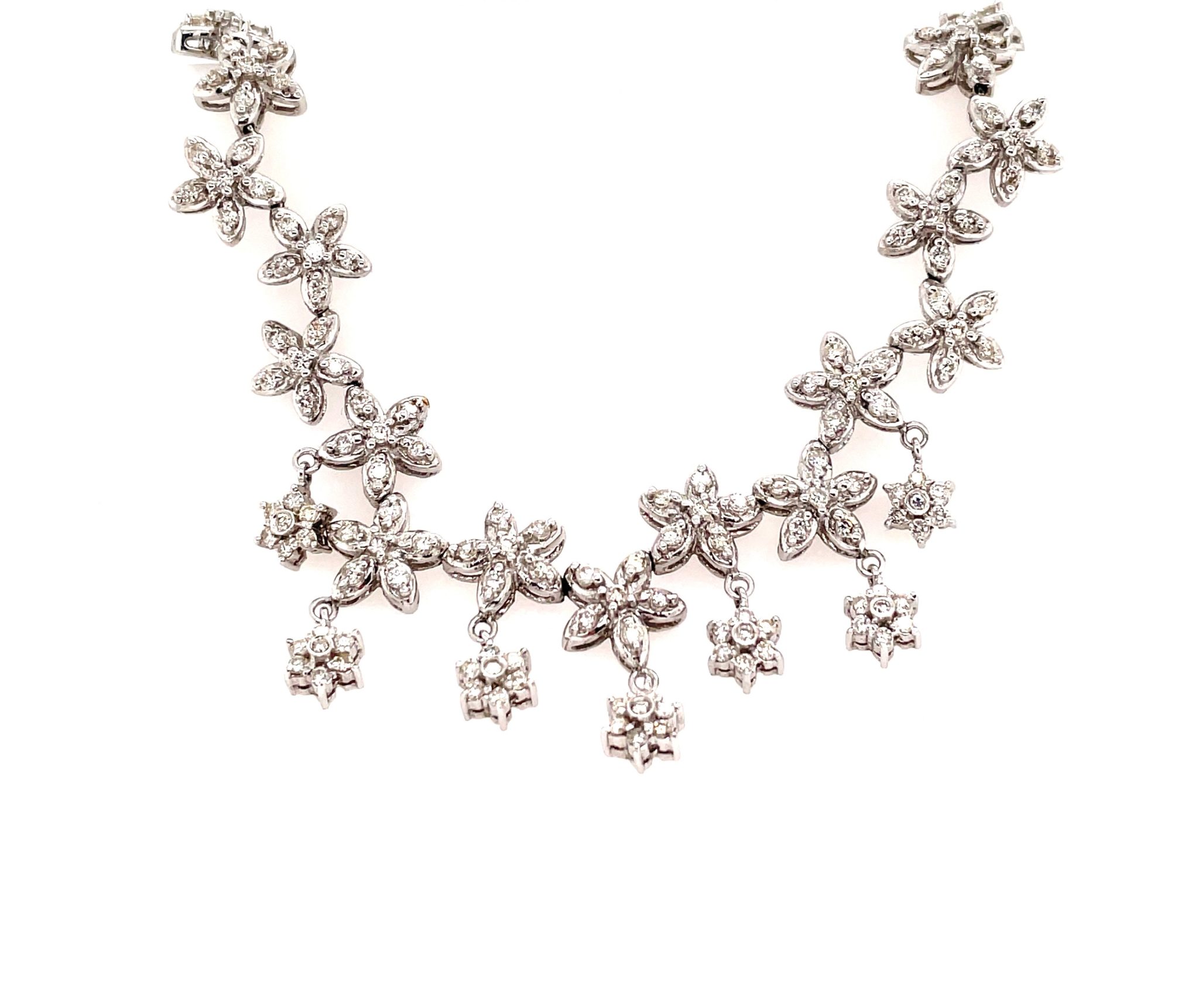 Blütenoptik Collier 41,5 cm ca. 2,50 ct Diamanten Weißgold 750/ 18K
