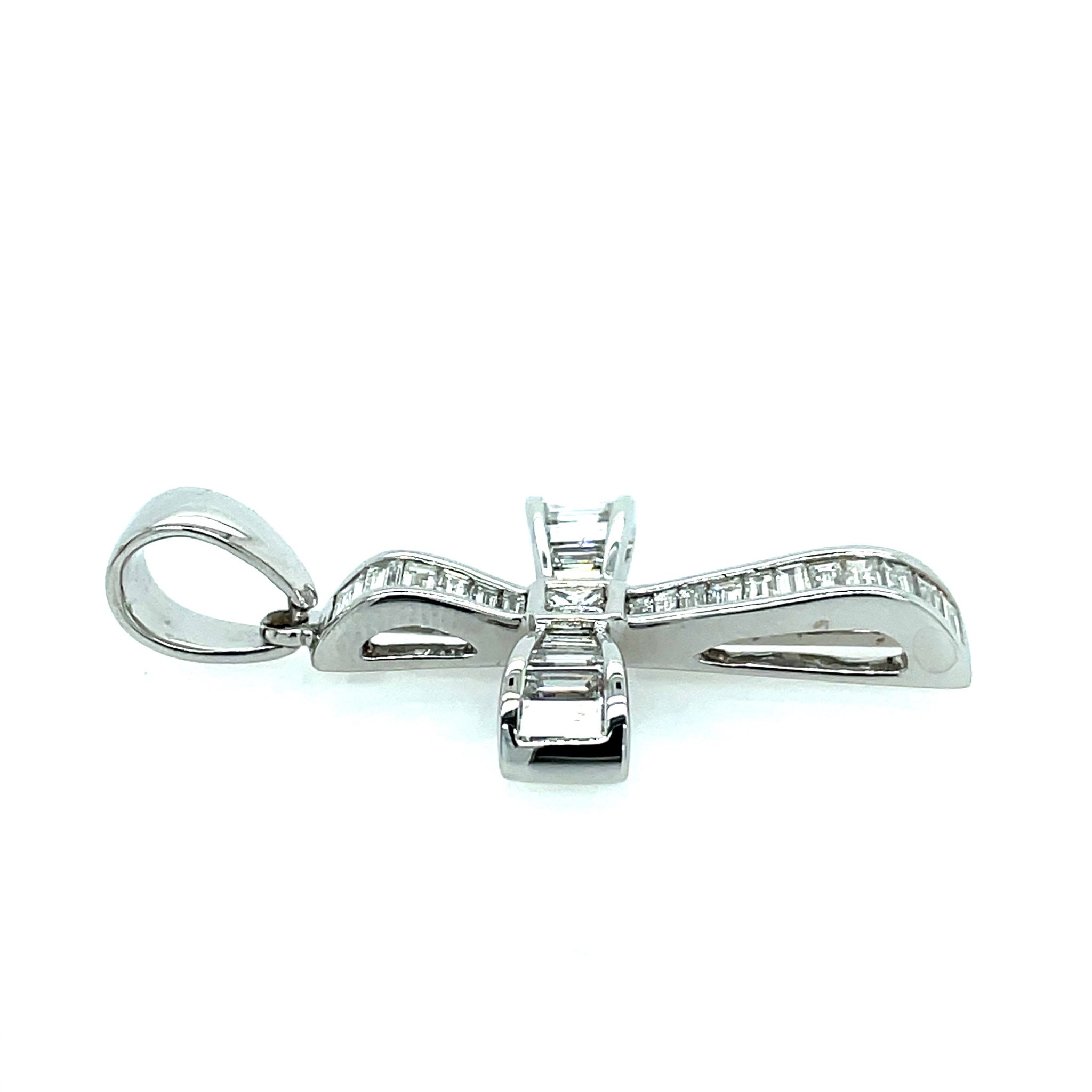 Anhänger „Kreuz“ ca. 1,65 ct Diamanten Weißgold 750/ 18K - Bild 4
