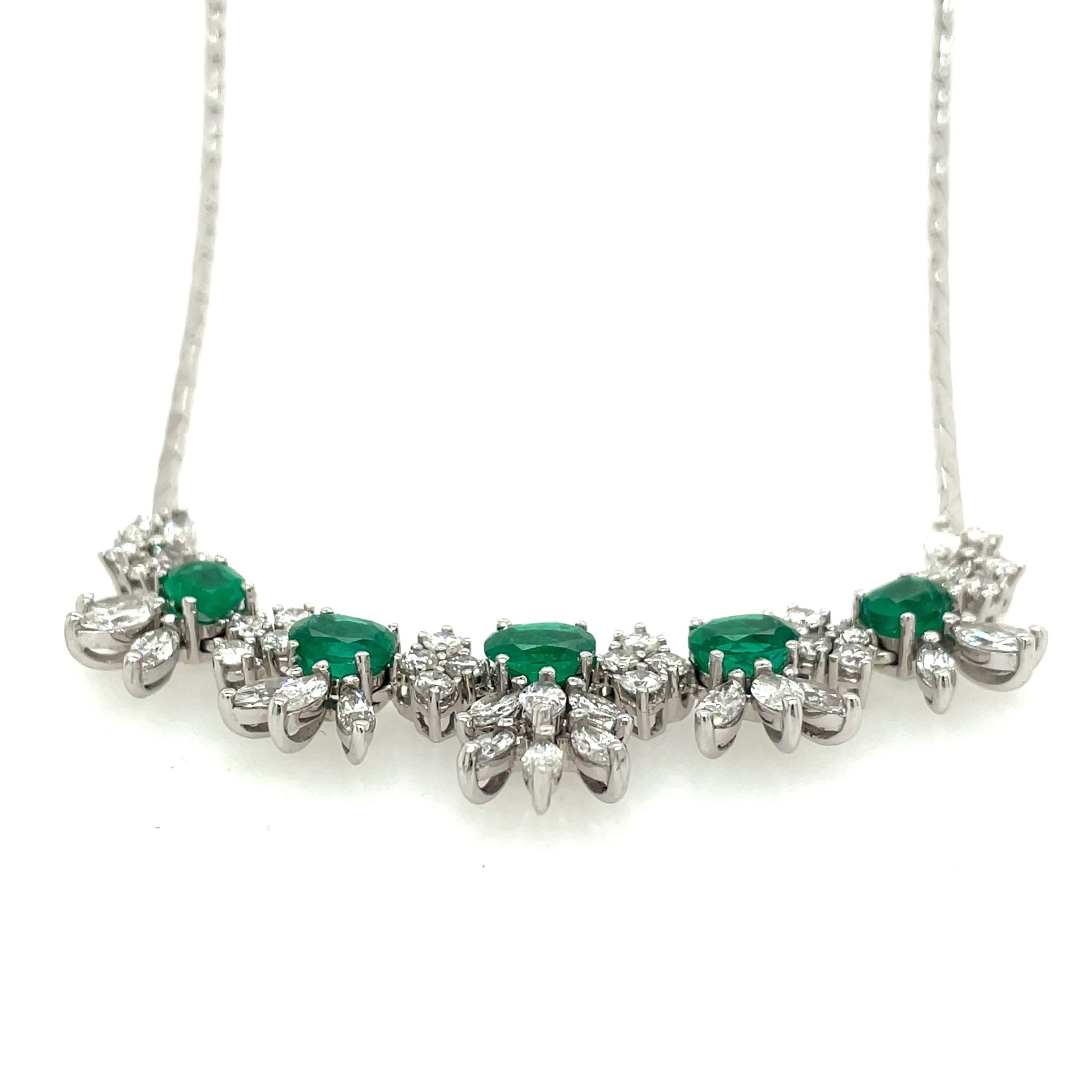 Bucherer Smaragd Collier 42cm ca. 3,3ct Diamanten Weißgold 750/ 18K - Bild 2