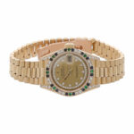 Rolex Lady-Datejust Ref. 69038 Gold 18K Factory Diamond Saphire Emerald Setting Full Set - Bild 4 Vorschau
