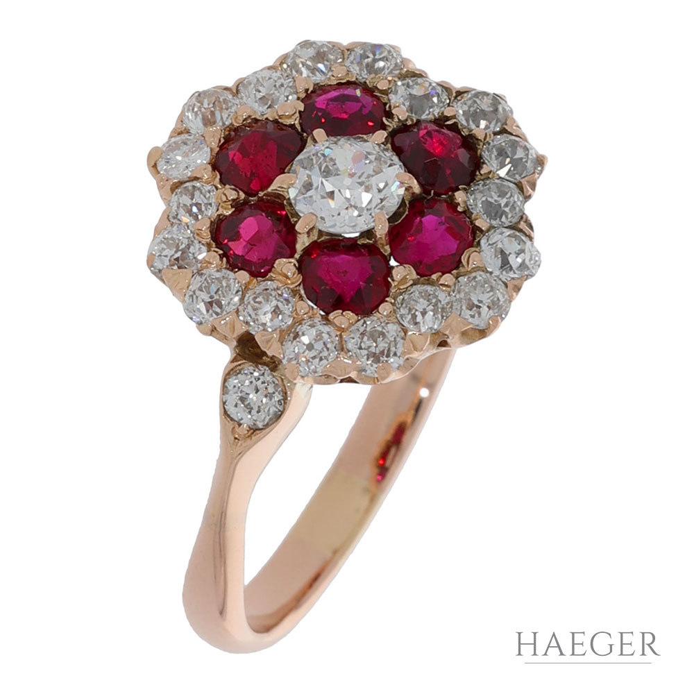 Ring in floraler Form Roségold 585 / 14K mit Rubin und 1,1ct Altschliff Diamanten