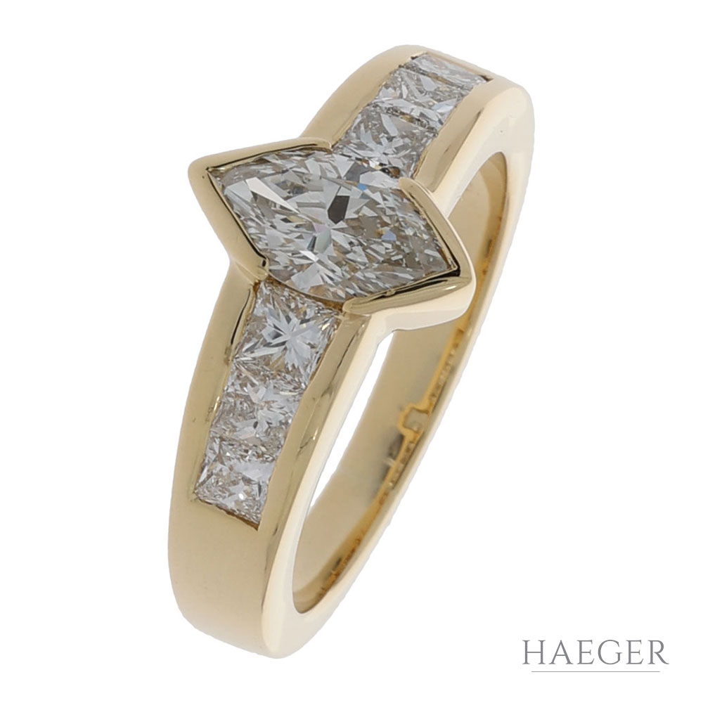 Edler Damenring mit Marquise Diamantbesatz