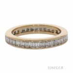 Memoirering in 750er Gelbgold besetzt mit Diamanten im Baguetteschliff Vorschau