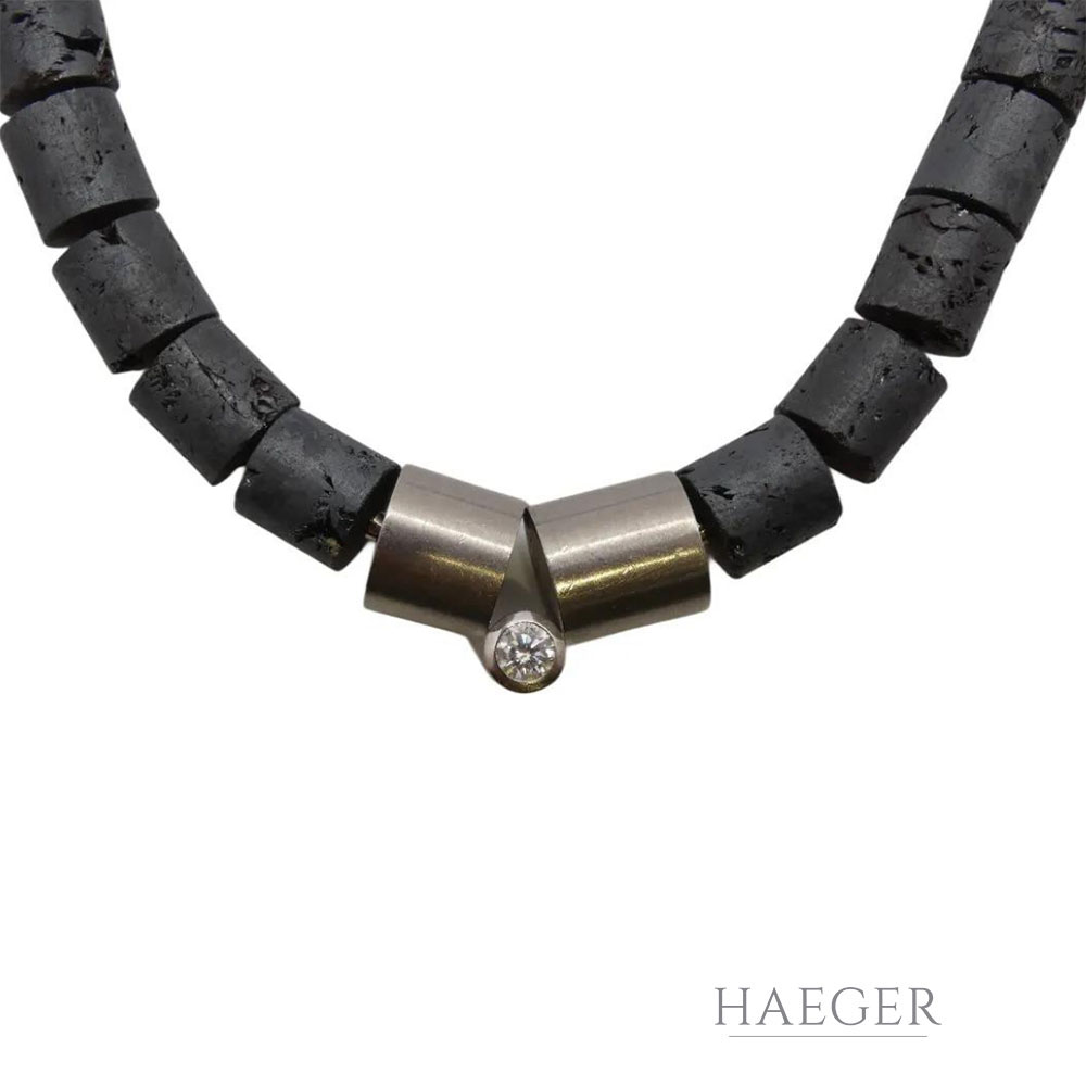Collier Lavastein Weißgold Schließe 750 mit Diamant