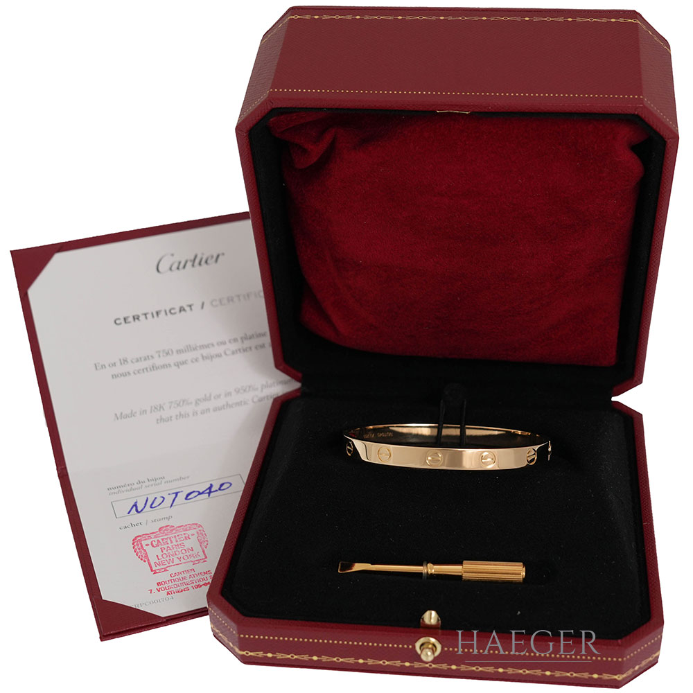 Cartier Love Armreif klassisches Modell Gr.17 Gelbgold 18 Karat Full Set 2021
