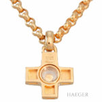 Chopard Kette mit Kreuzanhänger Gelbgold 18 Karat mit Diamant Vorschau