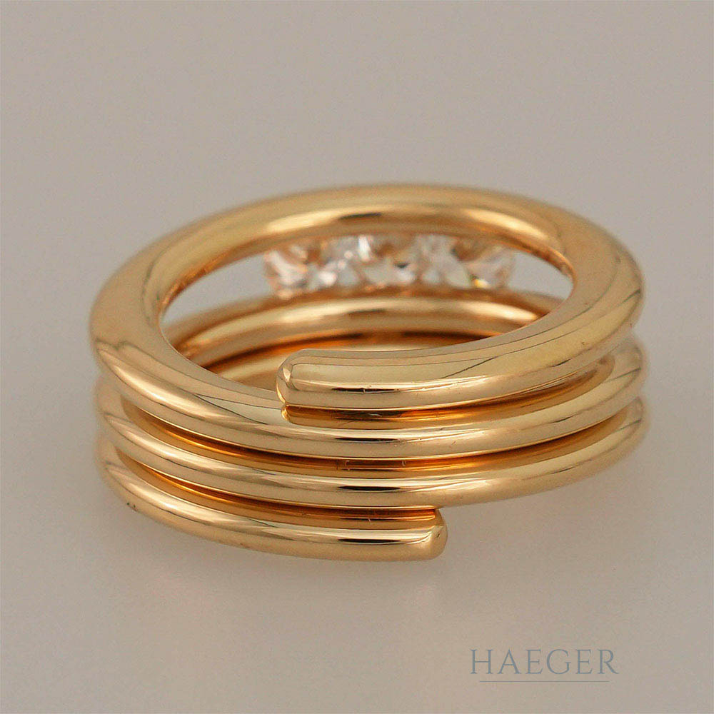 Ring Gelbgold 18 Karat mit Diamanten