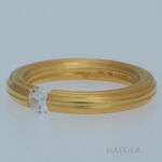 Niessing Ring Gelbgold 18 Karat mit Diamant Vorschau