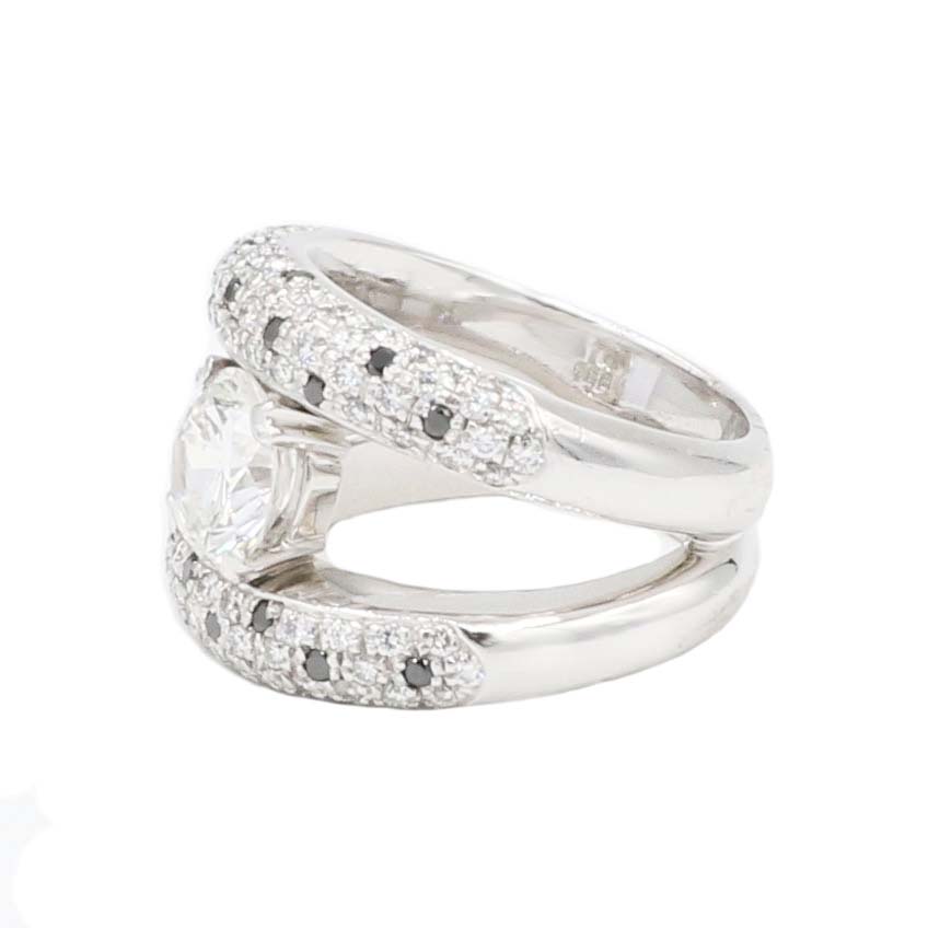 Ring Weissgold 18 Karat mit Diamanten