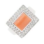 Weißgoldring mit Engelshautkoralle und Brillanten Vorschau