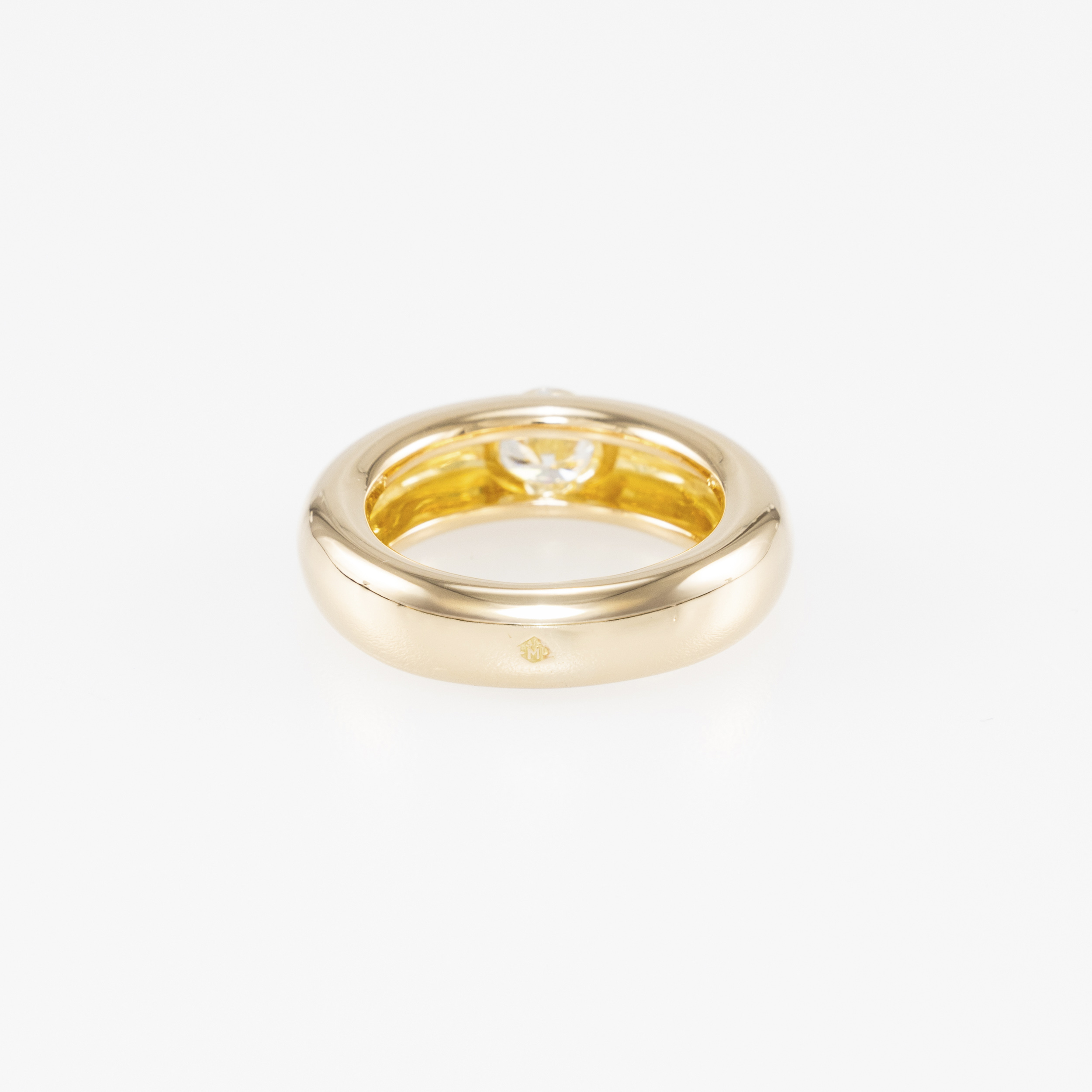Cartier Ellpise Ring Gelbgold 18 Karat mit Diamant