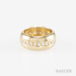 Ring Gelbgold 18 Karat mit Diamanten Vorschau