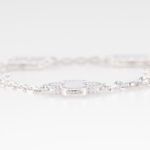 Van Cleef & Arpels Vintage Alhambra Armband mit Chalcedon 19 cm Weißgold Full Set 2023 Vorschau