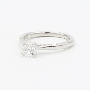 Solitaire-Ring mit 0,70 ct Diamant Gr50 Platin