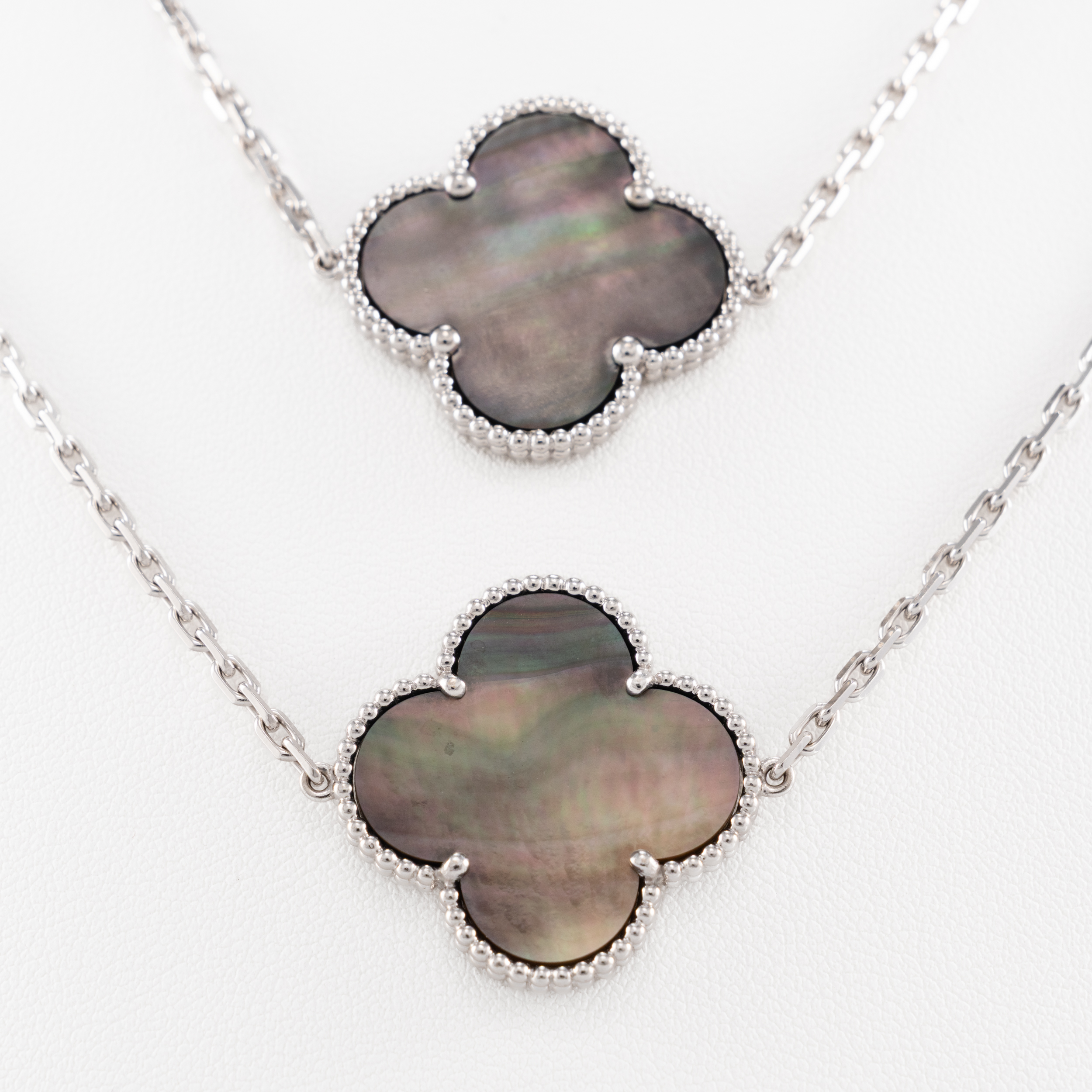 Van Cleef & Arpels Halskette Magic Alhambra Weißgold Full Set 2021