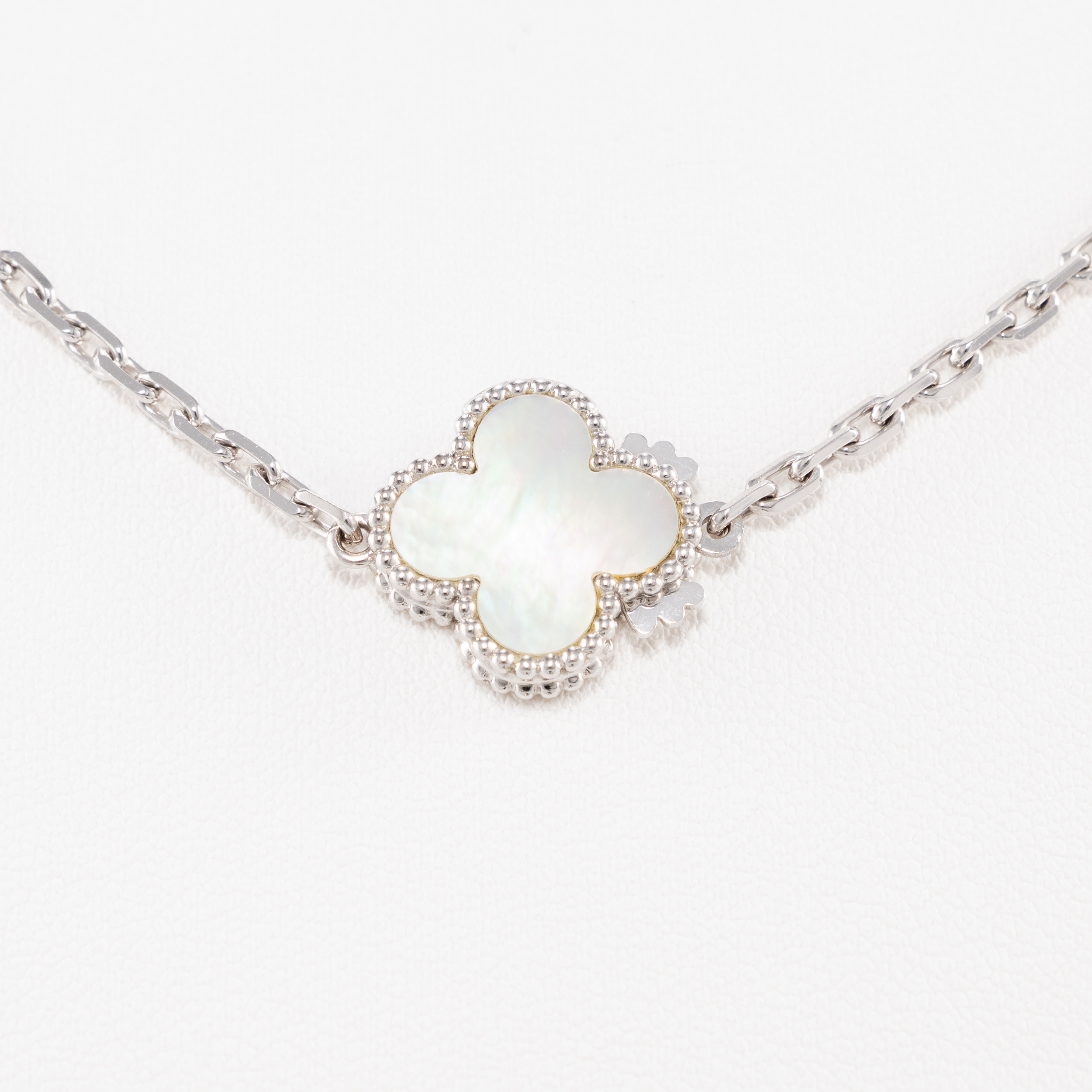 Van Cleef & Arpels Halskette Magic Alhambra Weißgold Full Set 2021