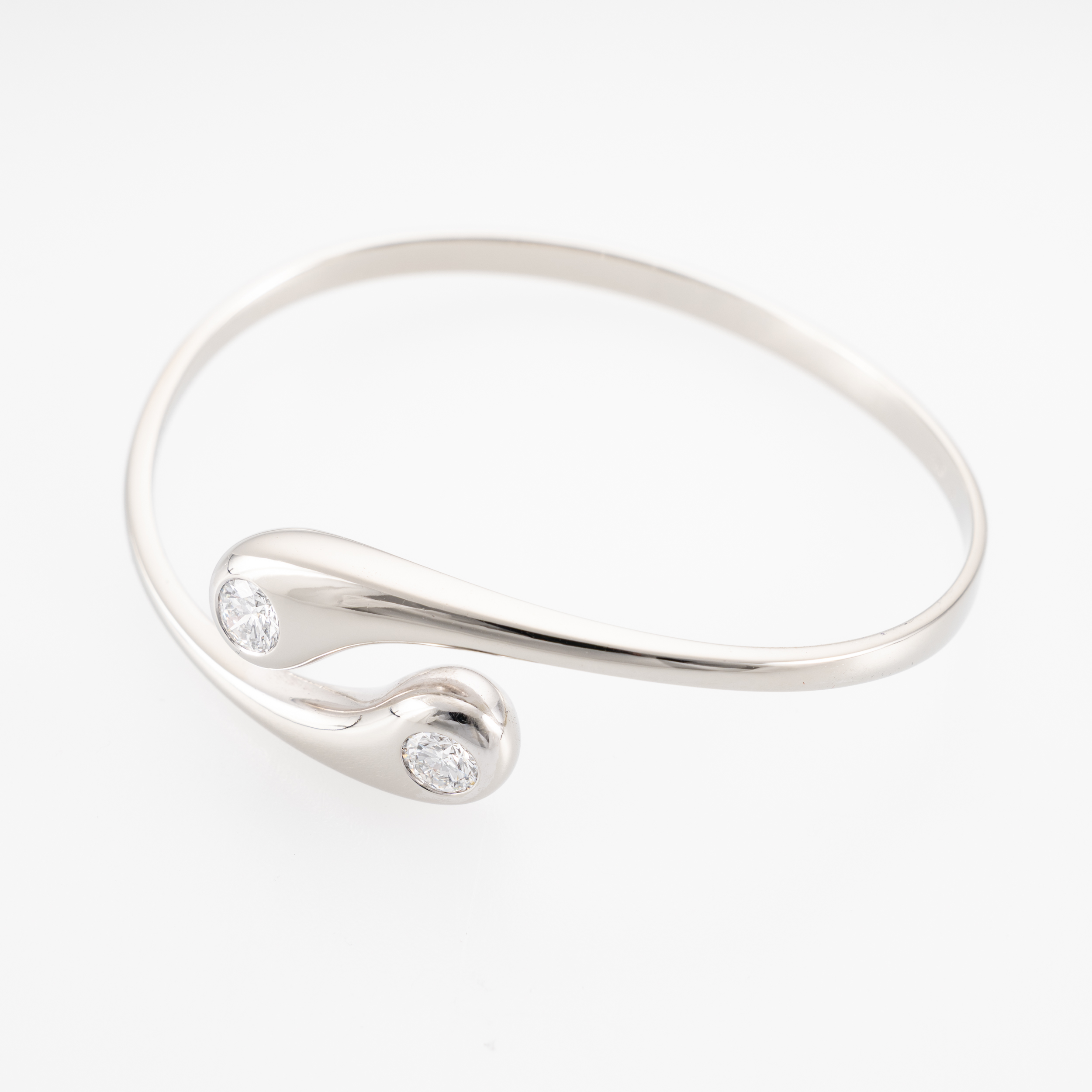 Armreif mit Diamanten 17,5cm Weißgold