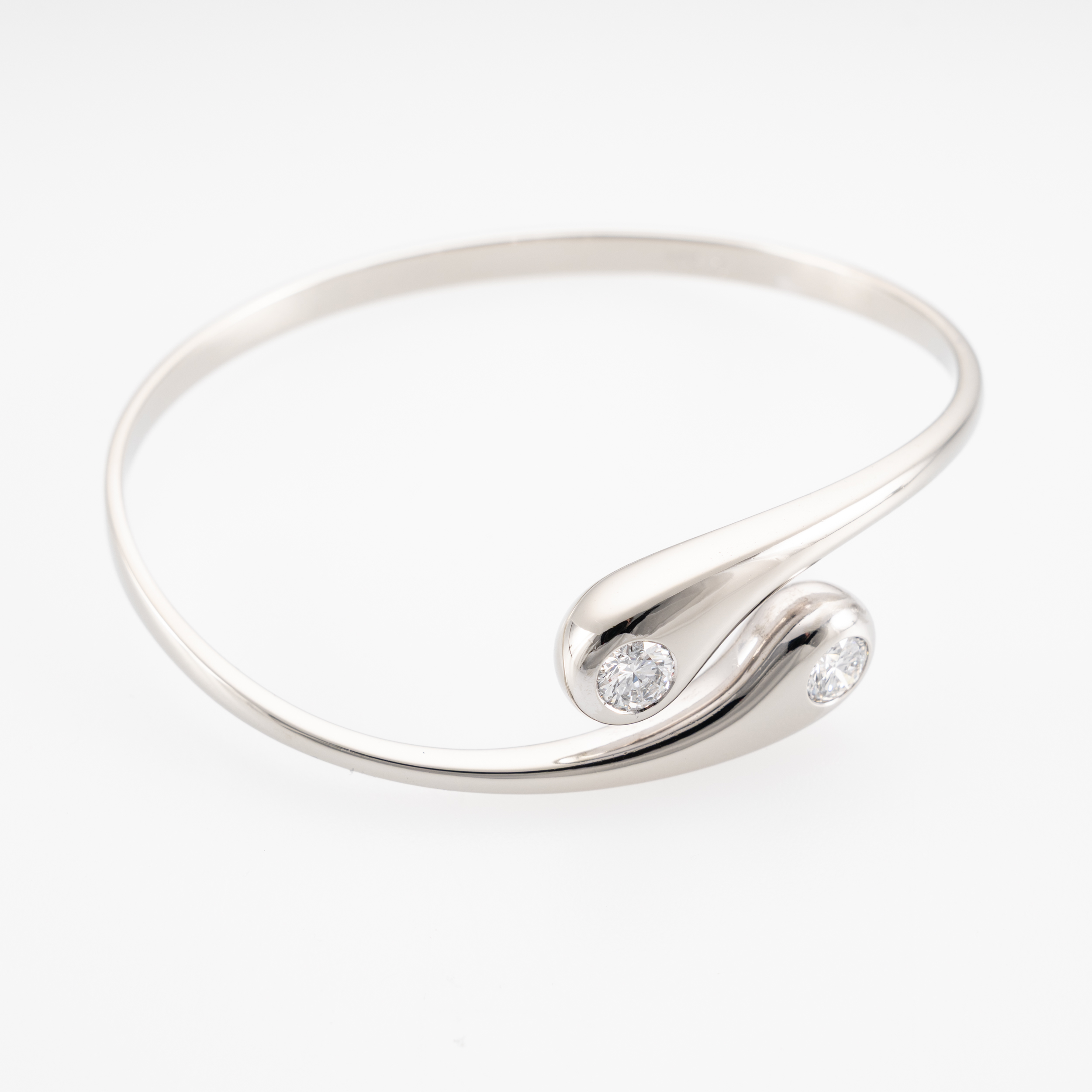 Armreif mit Diamanten 17,5cm Weißgold