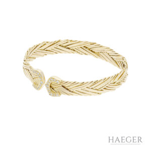 Cartier Double C Armreif mit Diamanten 19 cm Gelbgold